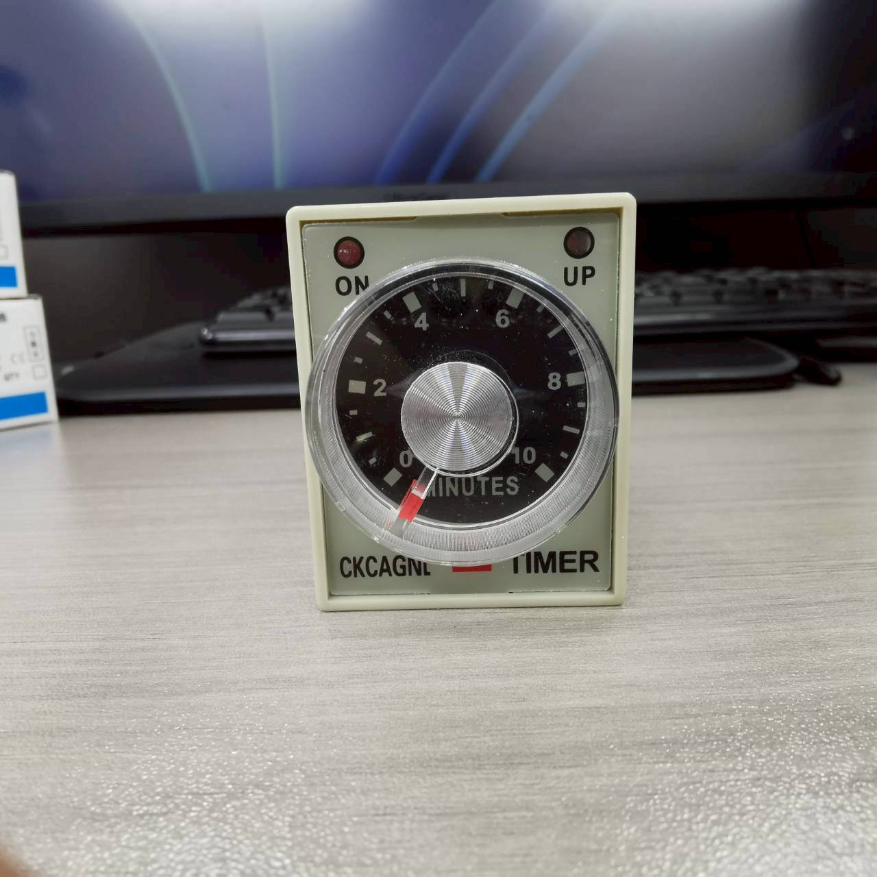 CKC Timer AH3-2 220V ไทม์เมอร์ ฟรีซ็อกเก็ต PF083A ช่วงเวลา 10 นาที Delay-ON CONTACT NO/NC 2 ชุด