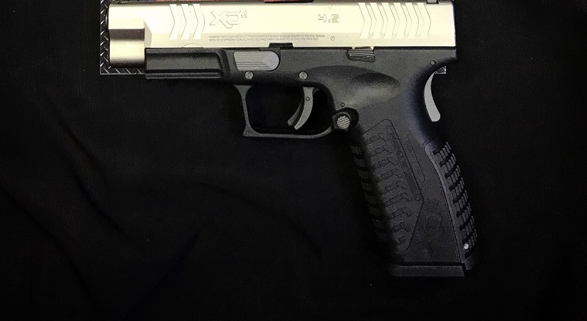 New Arrival! มาใหม่! WE (Air Venturi) XDM (3.8-4.5 inch) GBB Pistol (Licensed by Springfield Armory) - Silver or Black คุณสมบัติ: -ได้ลิขสิทธิ์จากจาก Springfield Armory -สไลด์โลหะ -รีคอยหนัก -จำลองระบบเข็มพุ่ง - แม๊กกาซีนแก๊ส 25 นัด ข้อมูลจำเพาะ: ความยาว 