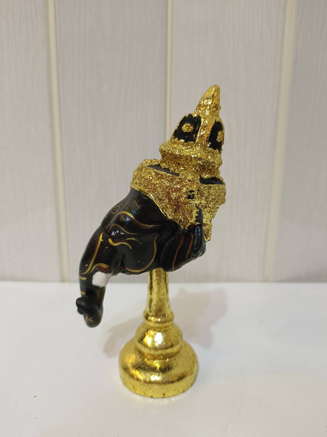 พระพิฆเนศ ขนาดจิ๋ว ขนาดตั้งหน้ารถ พร้อมฐานปิดทอง (สีดำ)