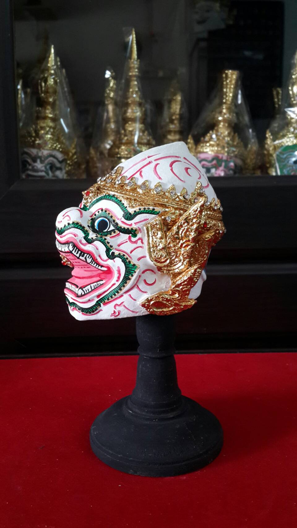 หนุมาน ประดับเพชร