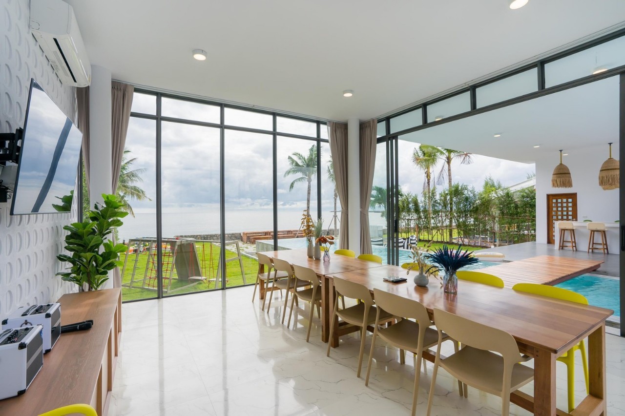 HR15058 บ้านพักติดทะเลชะอำ The Coze Sea Beachfront Pool Villa Cha Am