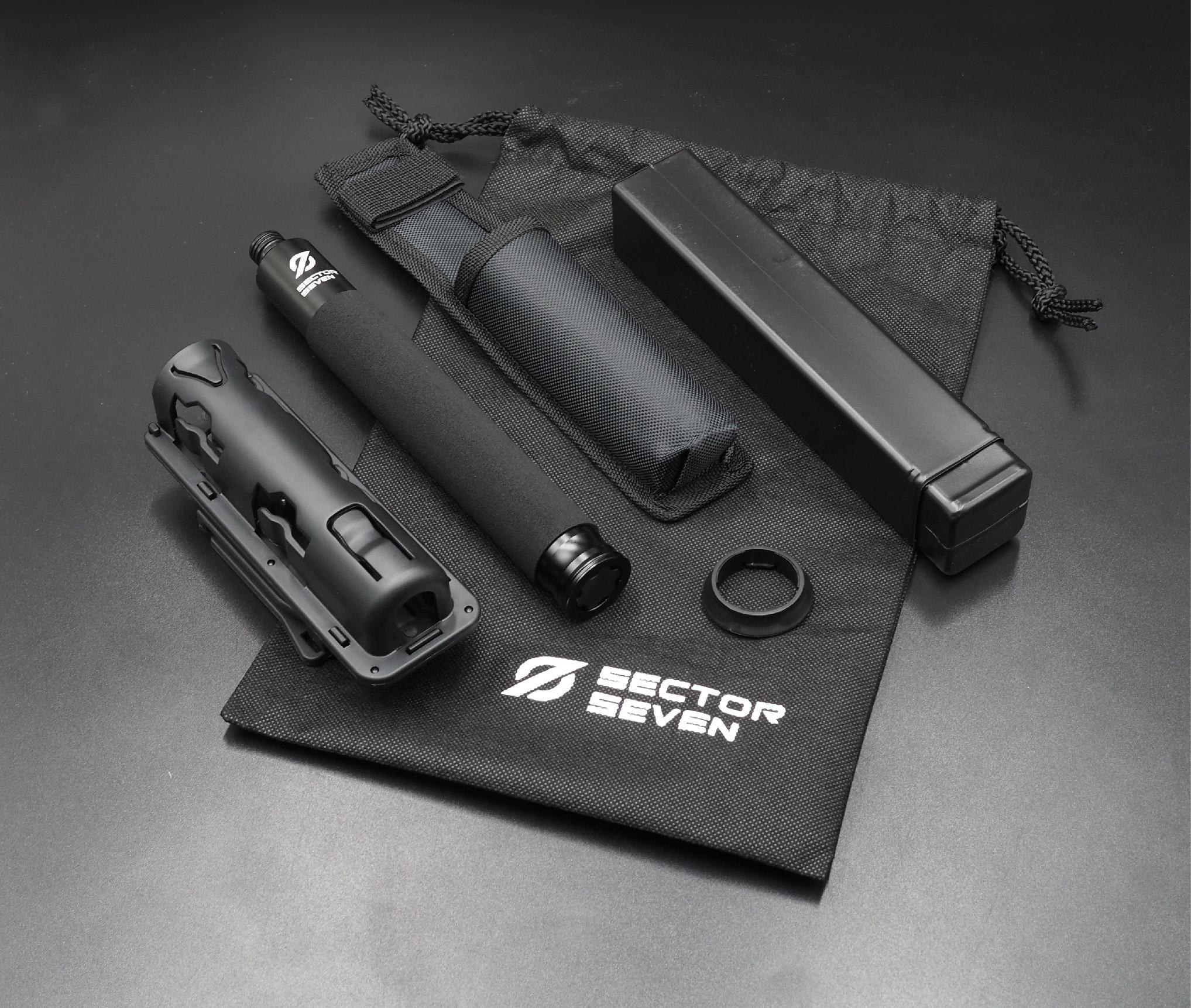 New. ดิ้ว Sector Seven Baton 21" แบบครบชุด (SET-A) -กระบองผลิตจากเหล็กชุบแข็ง ไม่คดงอง่าย -ระบบกดตูด ใช้งานสะดวก เก็บง่าย -ใช้งานรวดเร็ว ด้วยเพียงมือเดียว -ด้ามจับฟองน้ำ Dia ขนาด 28.5 มม. -ความยาวหลังยืด 21 นิ้ว -ความยาวหดเก็บ 9 นิ้ว -นน. 287 กรัม -ต