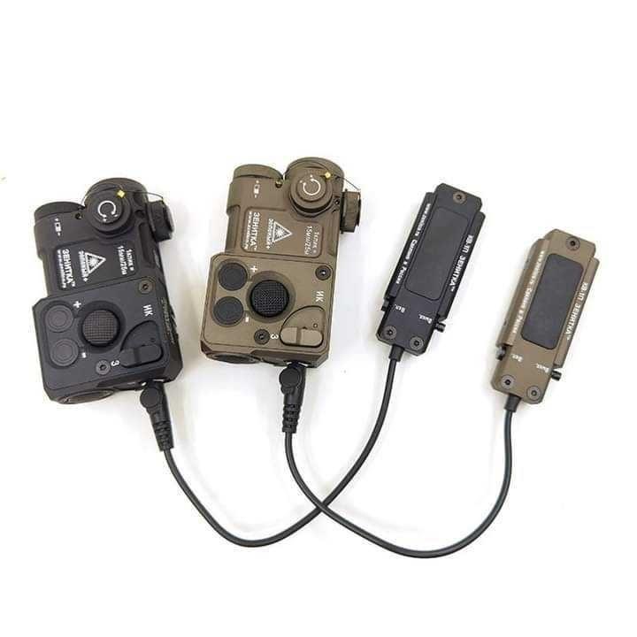 Sotac Perst-4 กล่อง เลเซอร์เขียว IR บอดี้อะลูมิเนียม Model : ZenitCo Perst-4 Weight: 210g Material: Metal Battery: CR123A/16402 3V Color: BK/DE เหมาะกับราง: 20mm Picatinny Rail Package Included: 1x Tactical Pt-4 Style Laser Pointer แหล่งกำเนิดแสงเลเซอร์สี