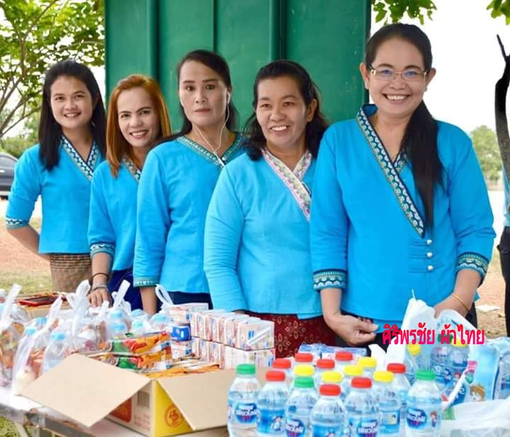 ภาพรีวิวว์จากลูค้า #ชุดสีฟ้าวันแม่ #เสื้อผ้าฝ้ายสีฟ้าวันแม่ Cr.ชัญญาภัค เทศบาลตำบลสระลงเรือ จังหวัดกาญจนบุรี ขอบคุณมากค่ะ