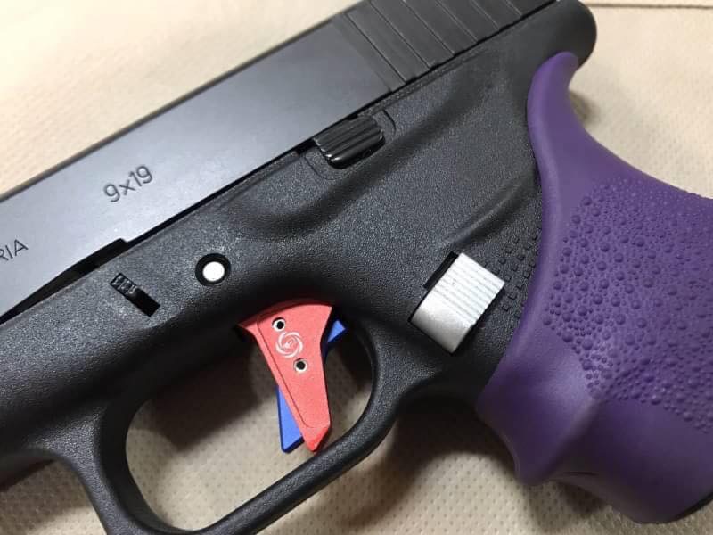 🔥New.สินค้ามาใหม่ครับ🔥 🔫 หน้าไก Glock #ไกตรงอลูมิเนียมย่นระยะลากไก ✅ใส่ GLOCK ได้ทุกรุ่น. 💸 ราคาพิเศษ 📌สนใจรายการไหนเพิ่มเติมดูจากเว็บไซต์นี้ได้เลยครับ 📌❗️ราคาโปรโมชชั่นราคาพิเศษ ❗️