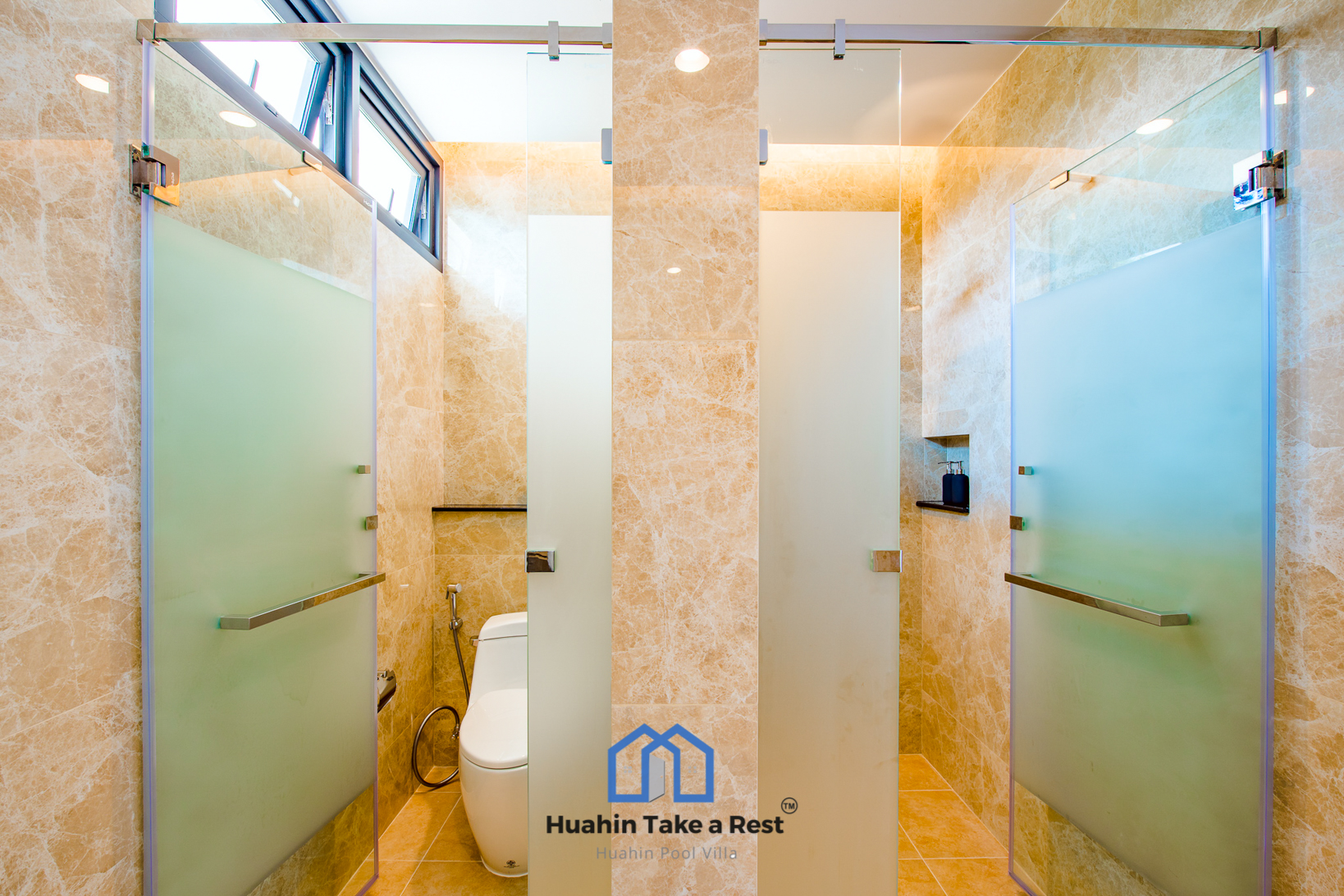 HR15039 บ้านพักติดทะเลหัวหิน The Premium Beach Villa Hua Hin