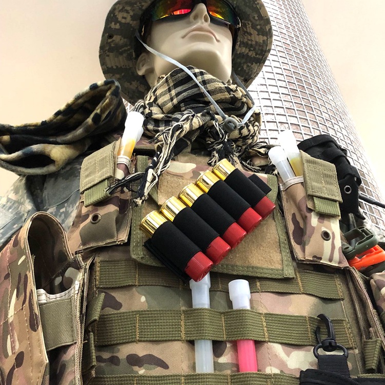 แผงกระสุนลูกซอง บรรจุ 14 นัด ด้านหลังเป็น Molle ติดเวสได้ ราคาส่ง 750 บาท