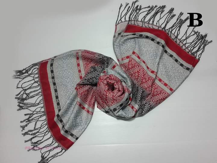 ผ้าคลุมไหล่ทอลายไทย #ผ้าพันคอลายไทย #ผ้าคลุมไหล่กับผ้าซิ่น #ผ้าคลุมไหล่ตีนจก #ผ้าเบี่ยงพาดไหล่ หลากสี 70"×185"