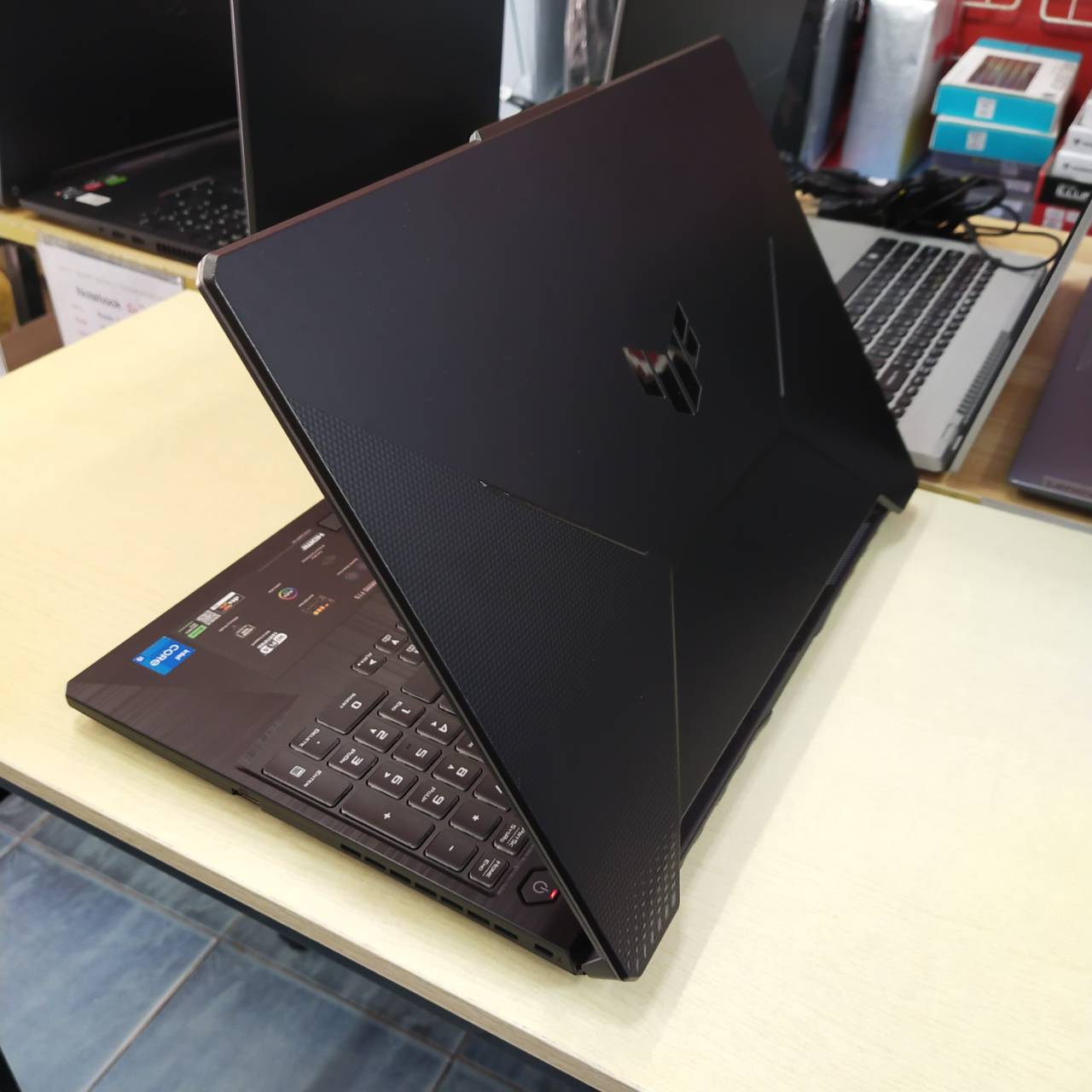 ASUS TUF GAMING F15 FX506HF-HN014W สภาพเครื่อง 90%