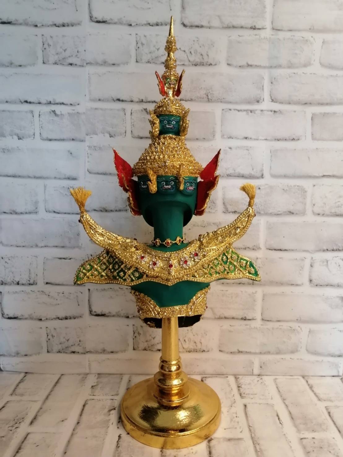 หุ่นทศกัณฐ์ พร้อมฐานทอง