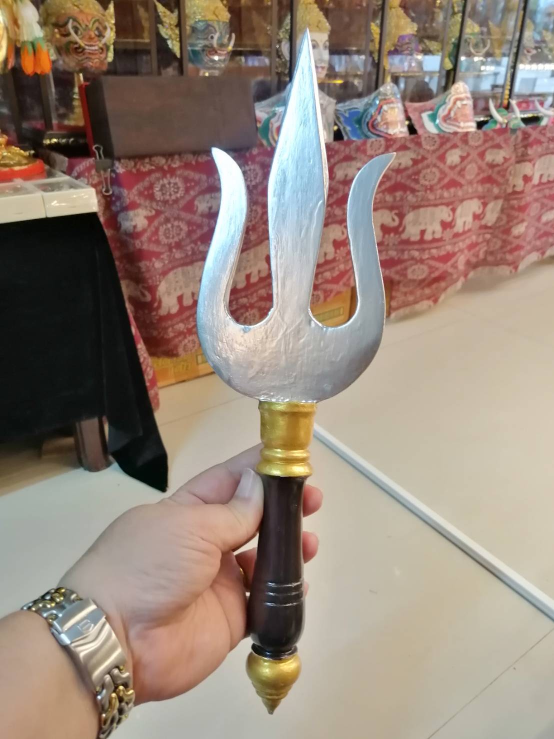 ตรีศูน งานไม้