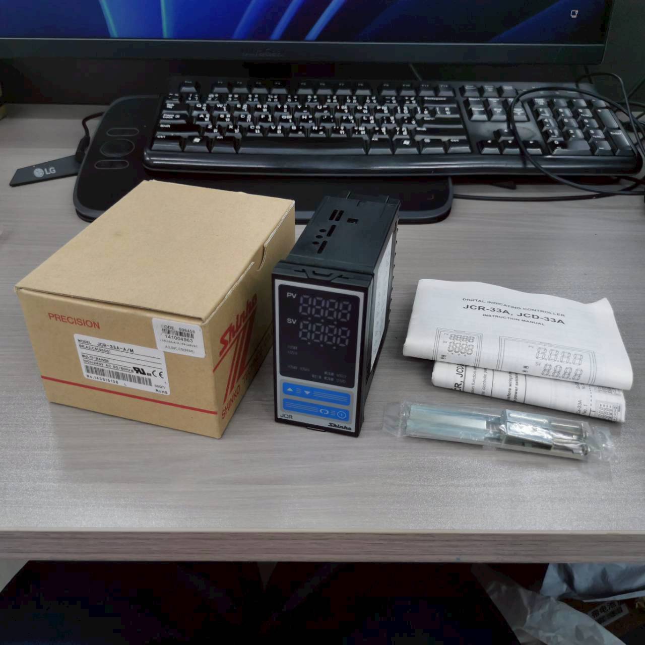 SHINKO เครื่องวัดและควบคุมอุณหภูมิ Temperature Controller - Multi JCR-33A-A/M