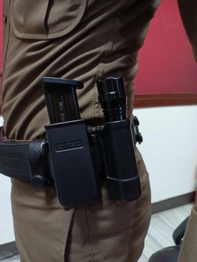 New.ซองปืน Cytac 🔰 ปลดไวด้วยนิ้วโป้ง 🔰 📌Sig p320sp 📌Glock17,22,31 📌Glock19,23,32 📌Glock43 📌บาเรตต้า 92f 🔰 ใน1ชุด มาพร้อมซองปืนที่สามารถปลดไวออกจากเพลตได้ และ ซองแม็คกาซีนเดี้ยว 1 ชุด 🔰