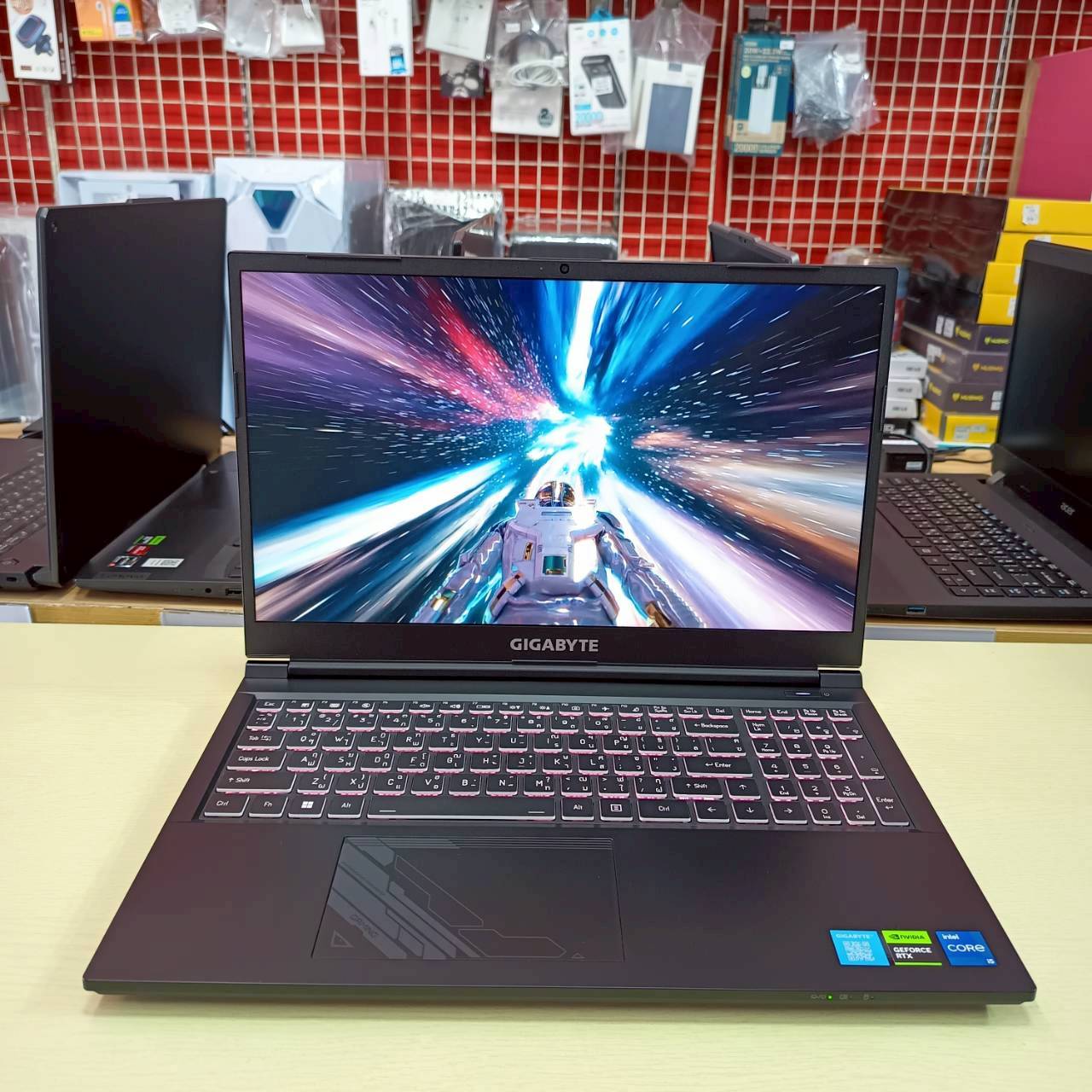 GIGABYTE G5 MF สภาพเครื่อง 95%
