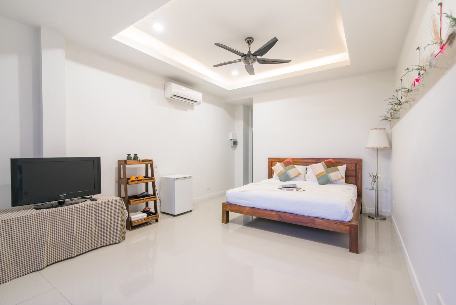 HR15045 บ้านพักติดทะเล The Moon Beach Villa