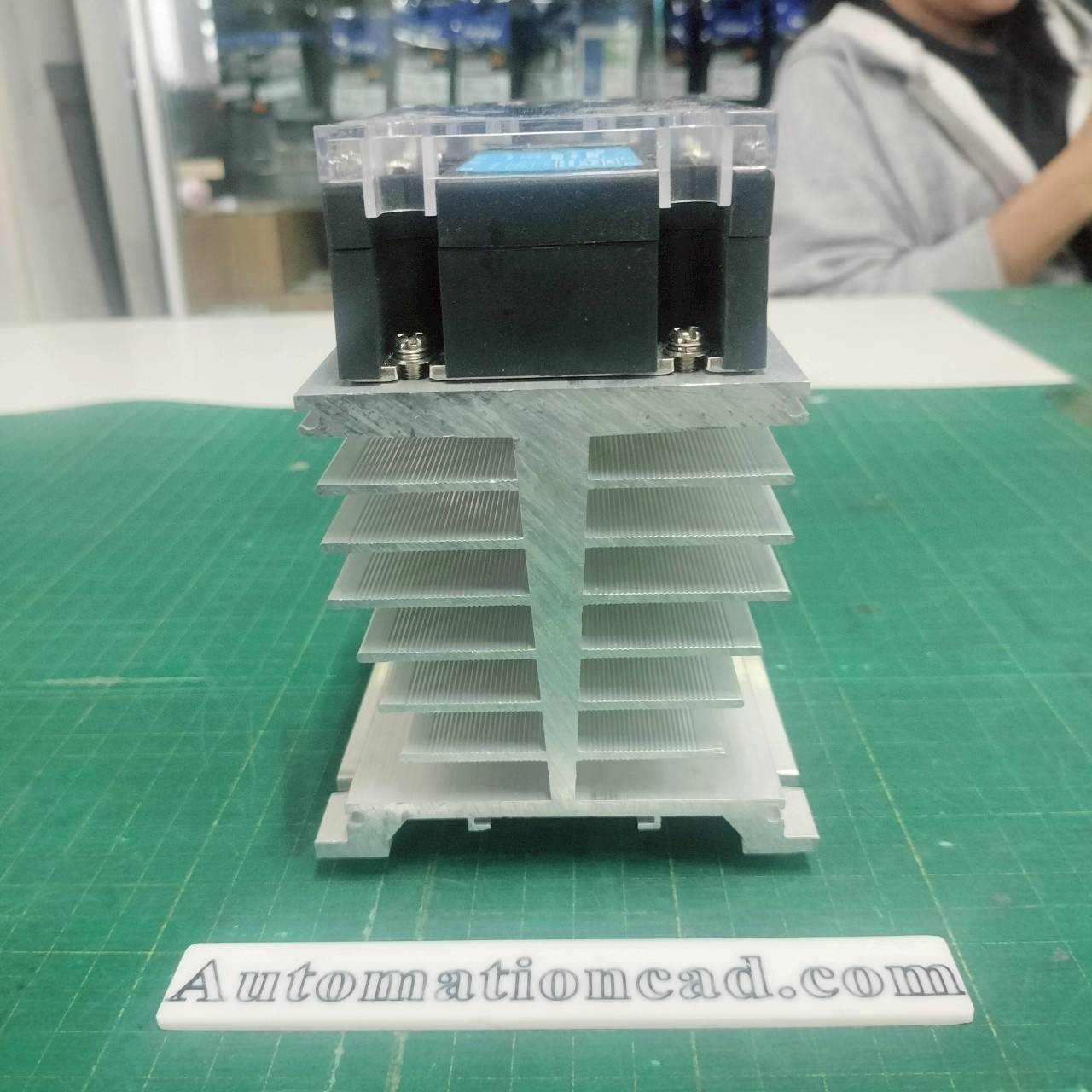 โซลิดสเตต พร้อมฮีทซิงค์ CELDUC SVT965960E Heat shrink อลูมิเนียมระบายความร้อน