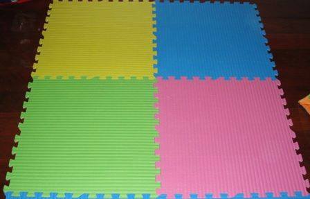 แผ่นรองคลาน ขนาด : 200x180x1.0 ซม.