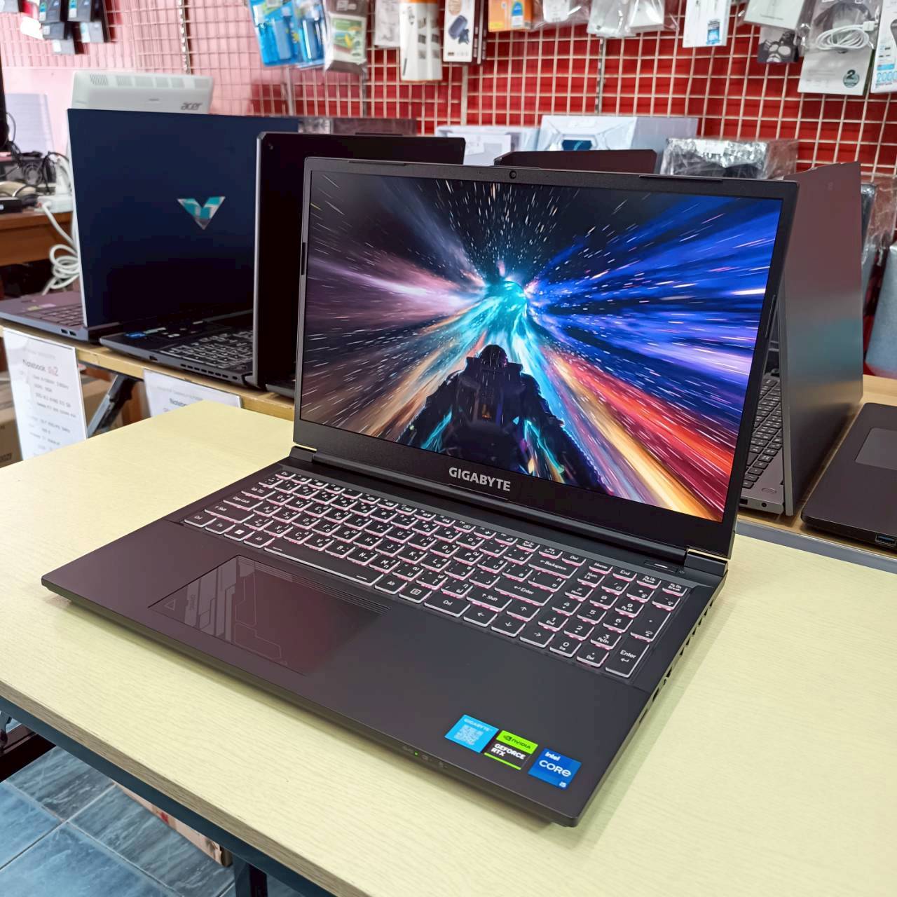 GIGABYTE G5 MF สภาพเครื่อง 95%