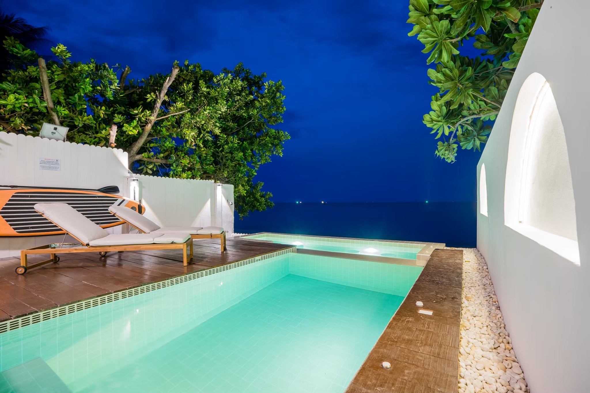 15086 บ้านพักติดทะเล De Pranburi beach villa