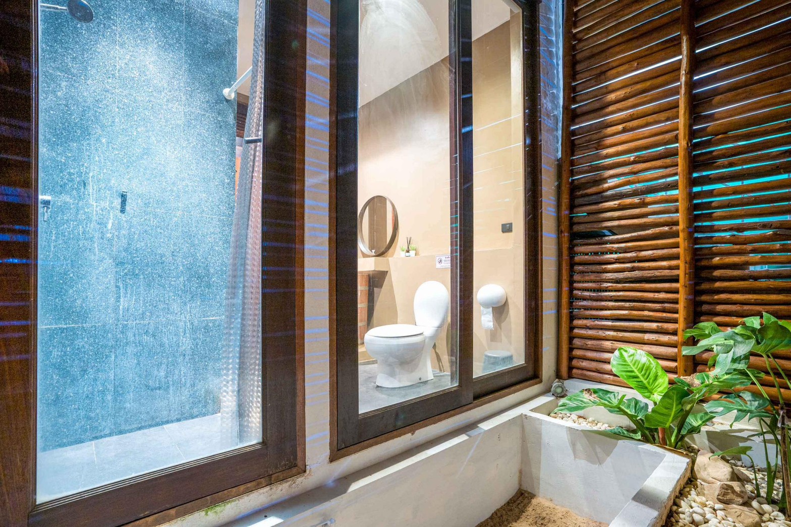 HR15061 บ้านพักติดทะเล The Pamila Beach Villa Kuiburi