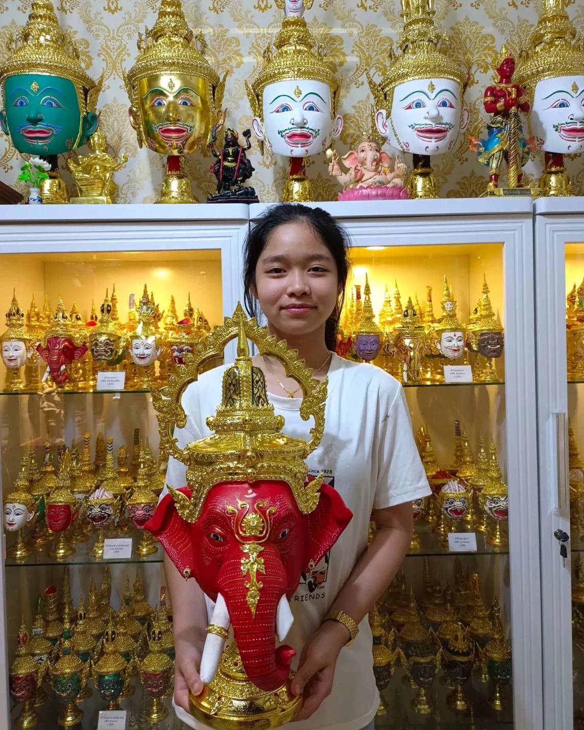 พระพิฆเนศ ขนาดกลาง เกรดพรีเมี่ยม พร้อมฐานไม้กลึงตีลายประดับเพชร