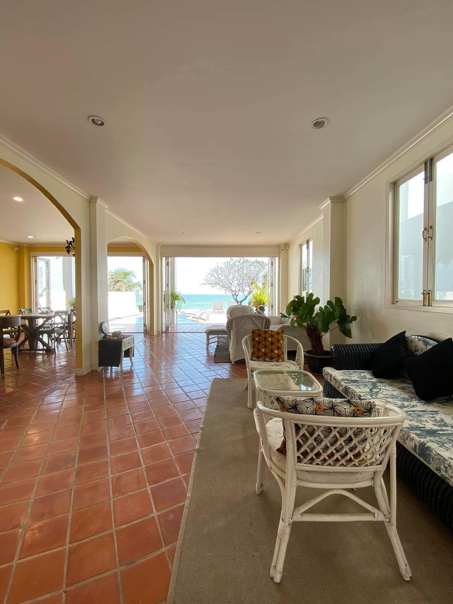 HR15007 บ้านพักติดทะเล บลูร็อค วิลล่า แอทปราณฯ บ้านเดี่ยวติดทะเล สระส่วนตัว เดินลงทะเลได้เลย