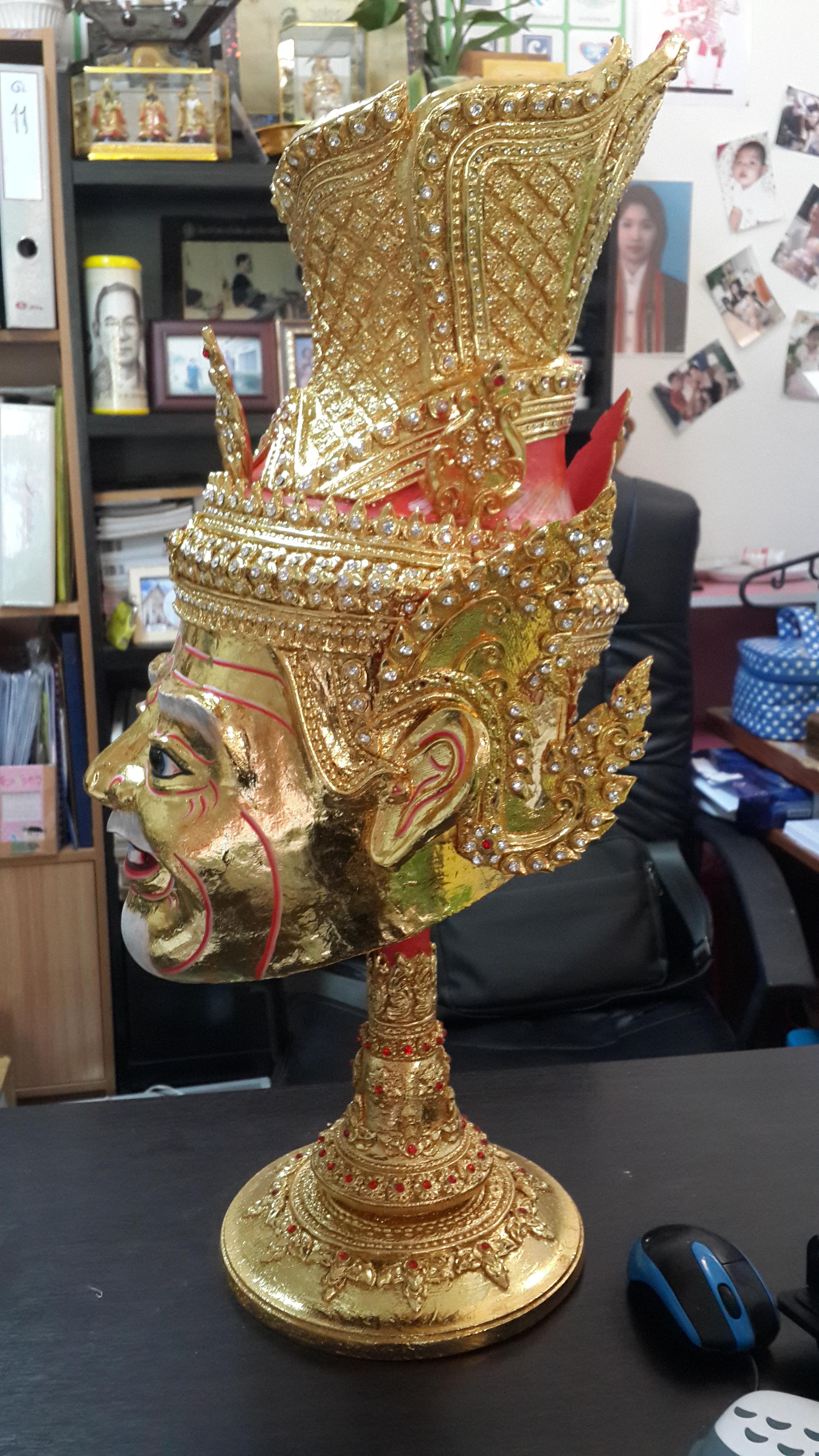 พ่อแก่ ขนาดครอบ ประดับเพชรน้ำดี