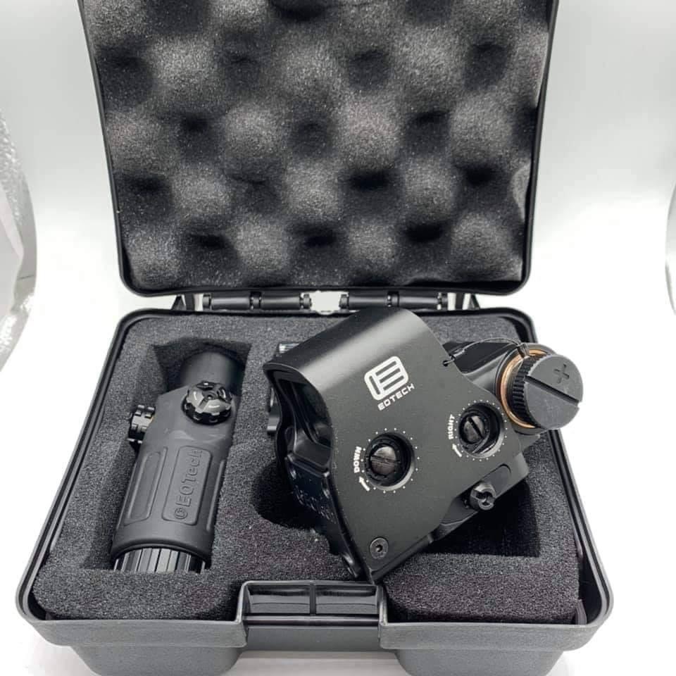 (clapping hands)สินค้าเข้ามาใหม่ค่ะ (fire)Set Eo-Tech 558 + ซูมหลังดอท รุ่น G33(fire)(ไฟ) 1 ชุด ประกอบด้วย 1. ดอท Eo-Tech ⚡️เป้าเป็นแบบ Holo-Graphic ปรับได้ 2 สี คือ สีแดง และ สีเขียว ⚡️ตัวเป้าปรับความเข้มของแสงได้ ⚡️ขาจับรางเป็นแบบปล