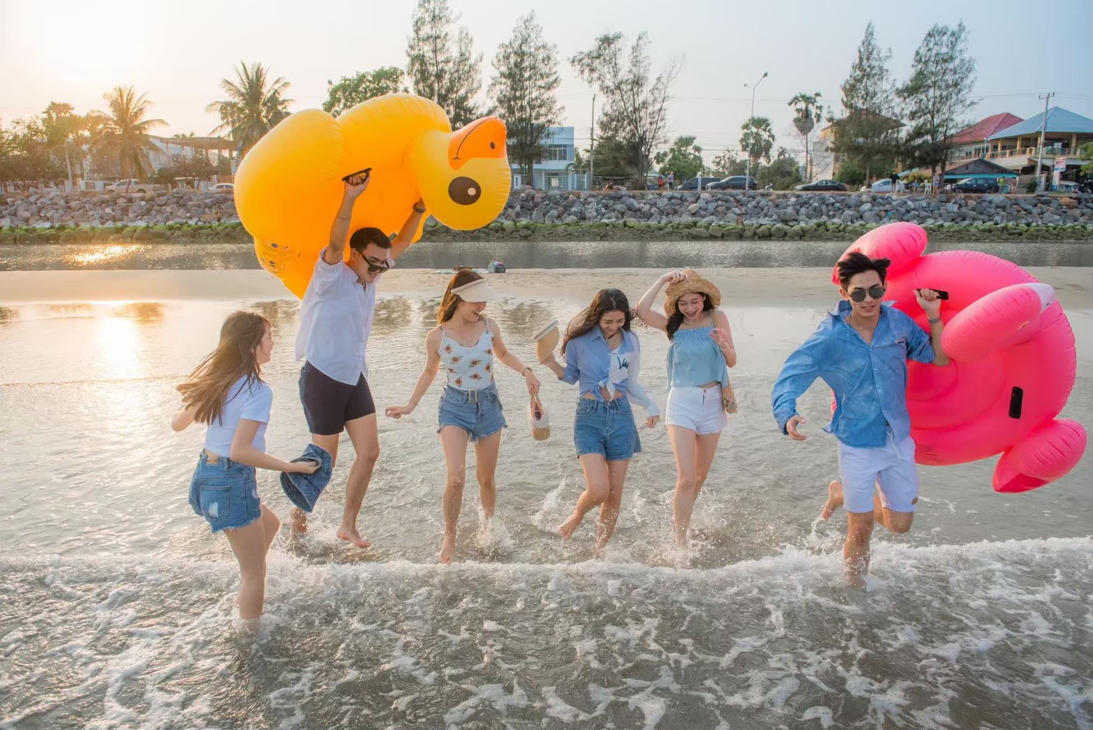 HR15046 บ้านพักติดทะเล The Sandy Beach Villa