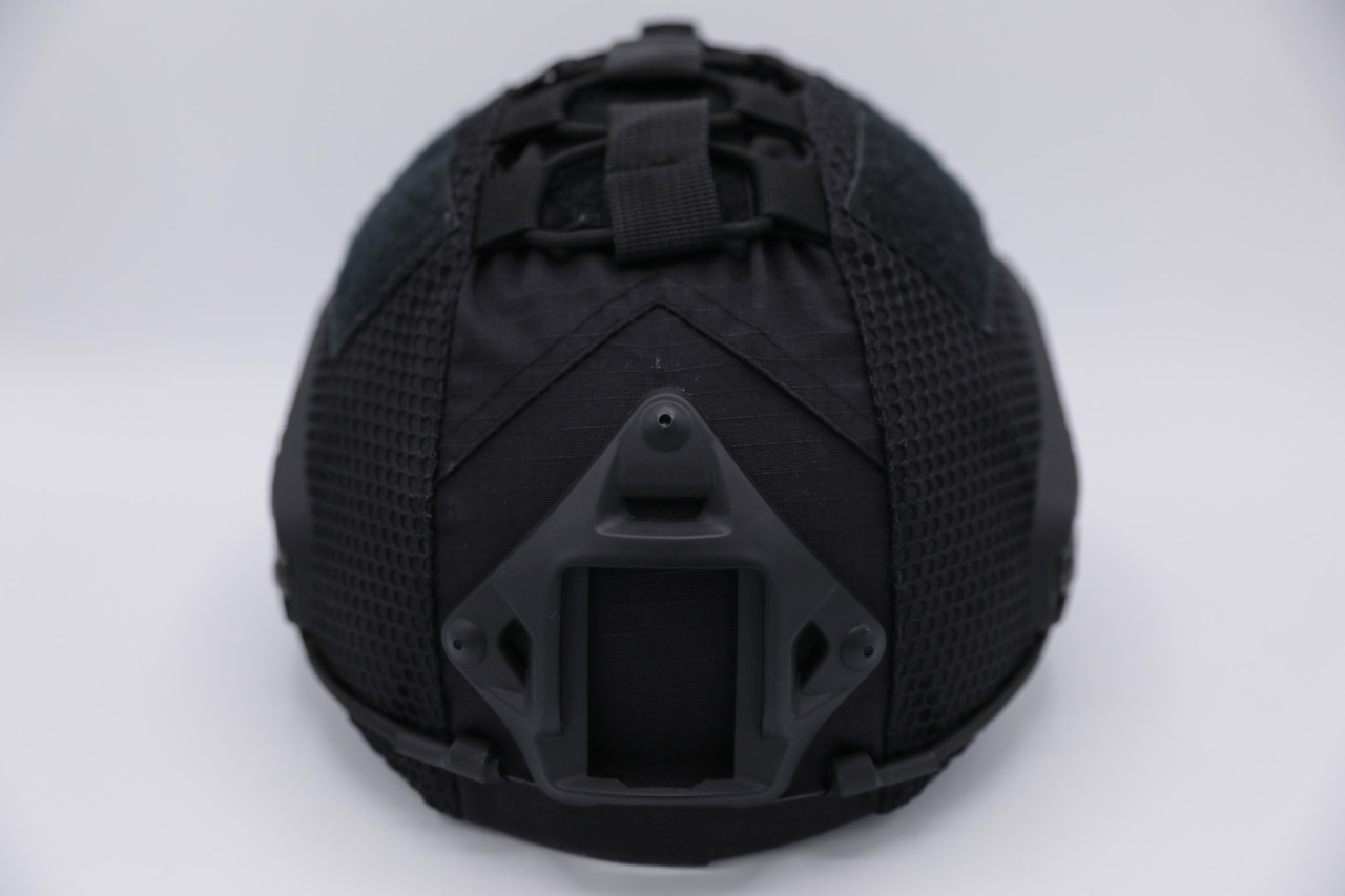 ผ้าคลุมหมวกฟาส Gen3 (ผ้าคลุมหมวกฟาส-ตาข่าย) Mesh Fast Helmet Cover คุณสมบัติ : #ผ้าคลุมหมวกสำหรับ หมวกfast #ตัวผืนผ้าคลุมมีขนาดใหญ่กว่าไซค์ทั่วไปในท้องตลาด ทำให้เมื่อติดตั้งแล้วจะครอบคลุมหมวกได้ดีกว่า และ จัดทรงได้ง่ายกว่า #กระชับยิ่งขึ้นด้วยสายปรับรัด #ม