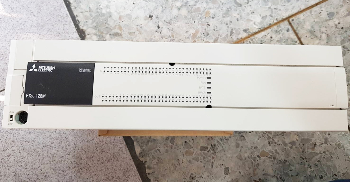 FX3U-128MT/ES-A PLC MITSUBISHI 64 IN/ 64 OUT AC/DC/TRANSISTOR