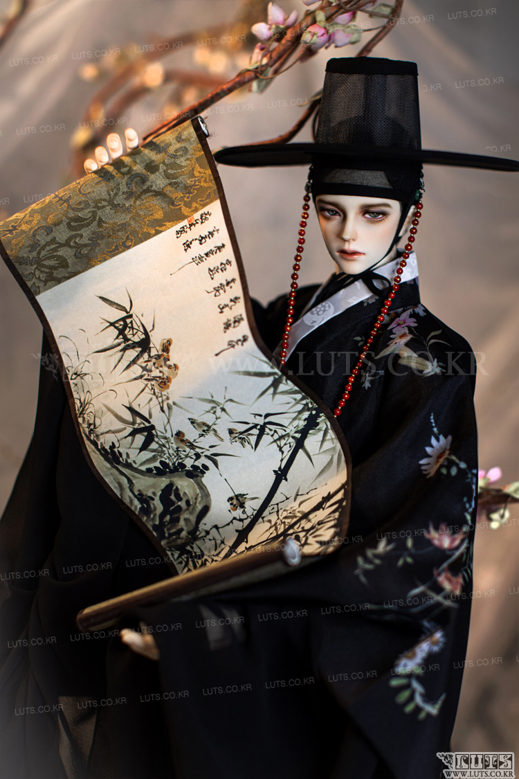 Grand Senior Delf RAVEN Limited