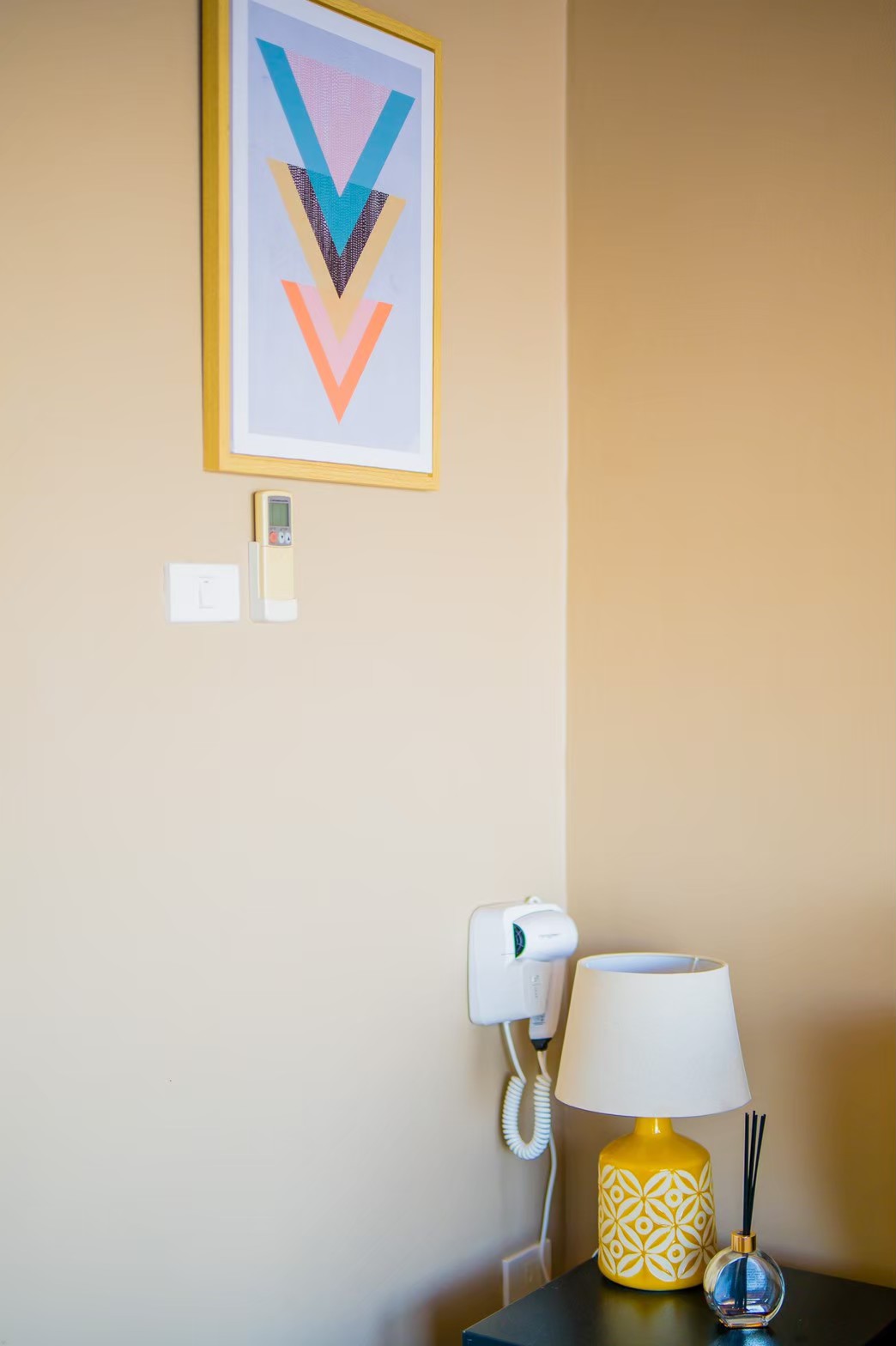 HR15064 บ้านพักติดทะเล The Ocean Beach Villa, Sam Roi Yod.