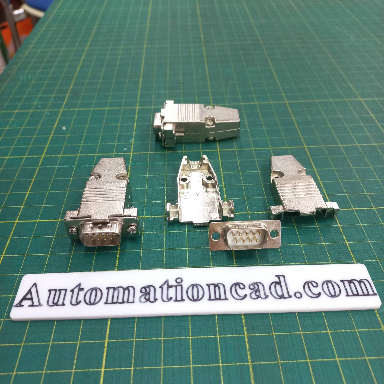 คอนเนคเตอร์ DB9 ตัวผู้ หัวคอนเนคเตอร์ ฝาเหล็ก 9 Pins Connector