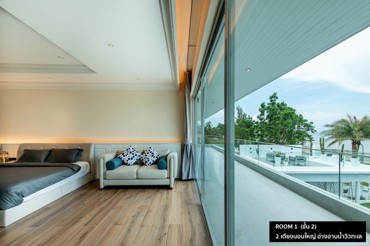 HR15030 บ้านพักติดทะเล The Vacation Beach Pool Villa Cha Am