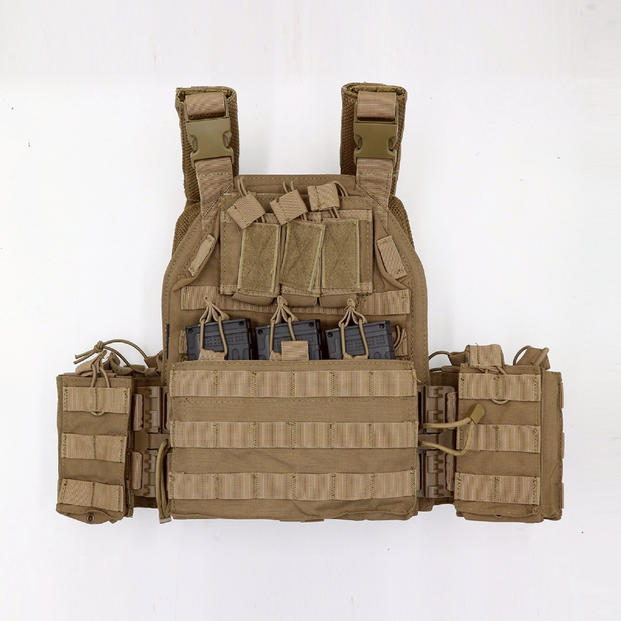 New. เสื้อเกราะ Swat Vest V3 ( Swat Vest V3 Quick Release Plate Carrier ) 💥 ผลิตจากผ้า 1000D กันน้ำ 💥 Quick Release มาพร้อมระบบปลดไว 💥 ระบายอากาศได้ดี ไม่อับชื้น 💥 Free size ปรับขนาดได้สะดวก ปรับรอบอกได้สูงสุดถึง 48 นิ้ว