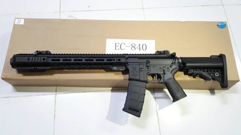 New.E&C 840 ปืนยาวไฟฟ้า (ตระกูลM4) JR Custom Gen.2 เวอร์ชั่น JR Custom เจนทูหรือเจนสองคือ ปืนที่ทำการอัพเกรดอุปกรณ์ภายในมาจากโรงงาน อุปกรณ์ที่ทางโรงงานอัพเกรดมาได้แก่ -ลูกสูบฟันเหล็กจากโรงงาน เหนียว ทน -บูทแบริ่ง8มม อย่างดี จากโรงงาน ทน แน่นอ ราคาพิเศษ