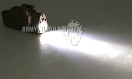 New.Steiner eOptics SBAL-PL Style WeaponLight W/ Red Laser ILLUMINATION (BK / Tan) ราคาพิเศษ