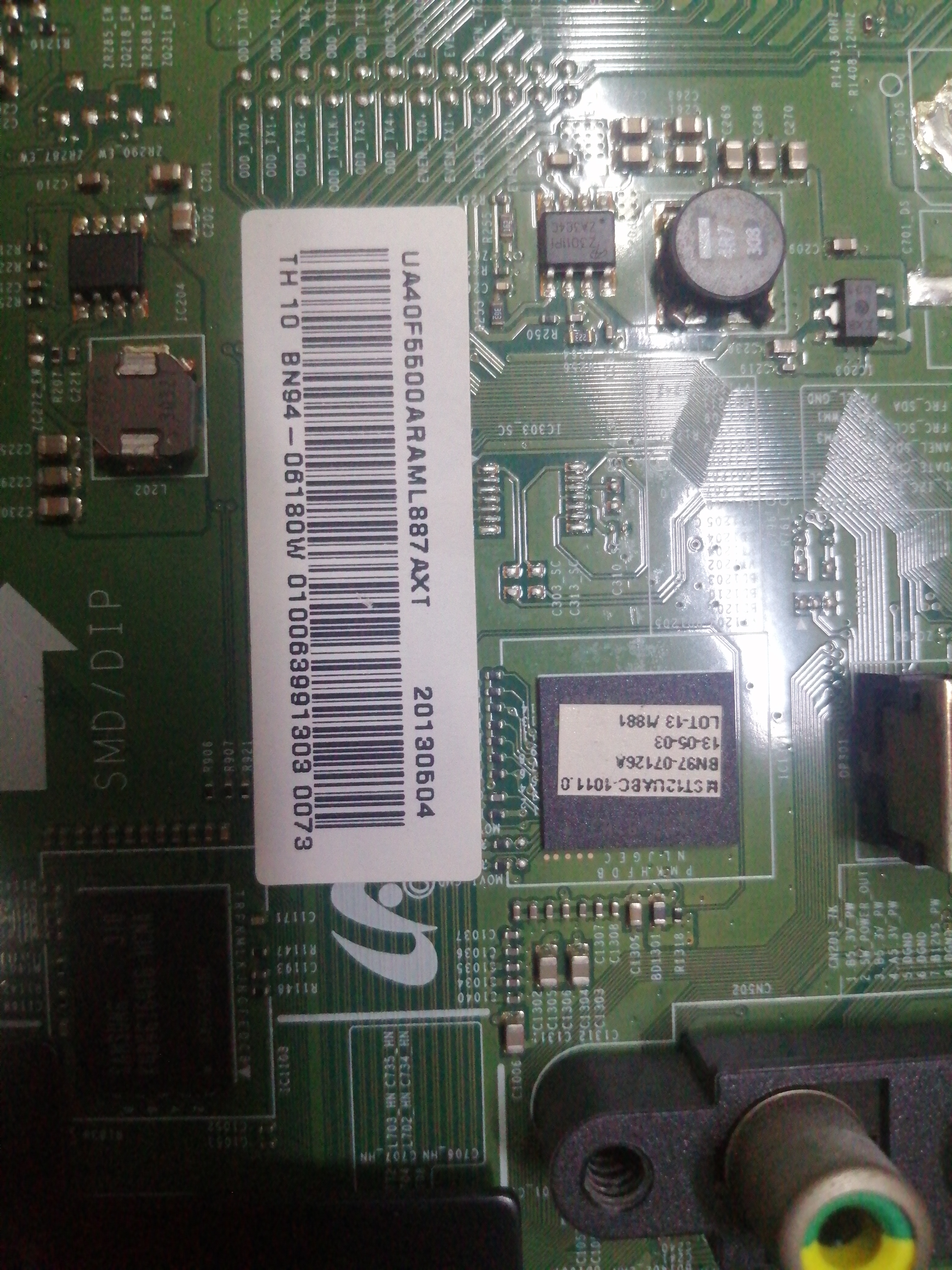 เมนบรอดซัมซุง UA40F5500AR