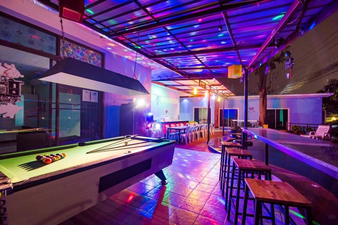 HR 4012 บ้านซันนี่ ปาร์ตี้คาราโอเกะ ไฟเธค