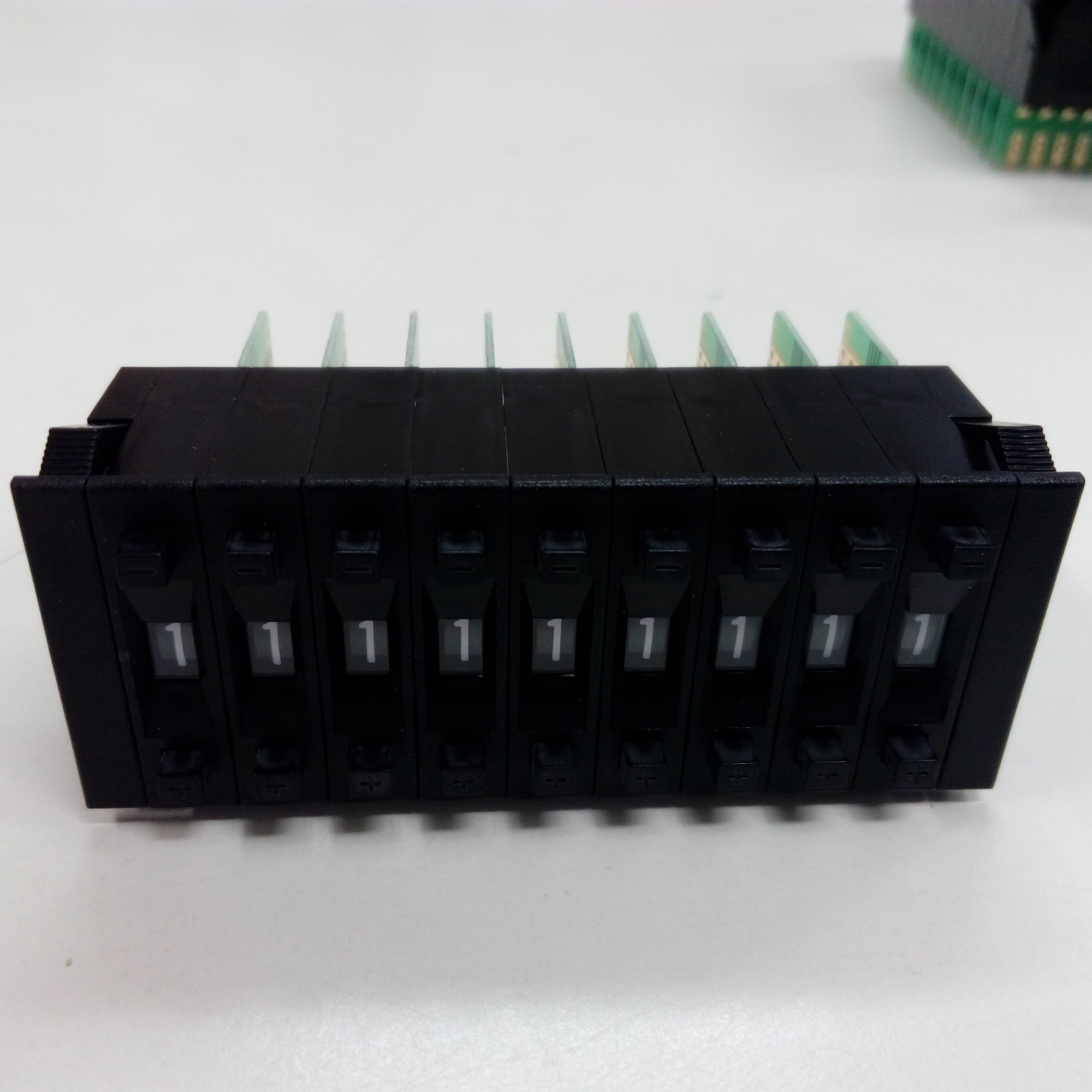 Thumbwheel Switch HAMPOLT รุ่น PF31 แบบPCB ยาว ราคาหน้าเว็บ เป็นราคาต่อชิ้น