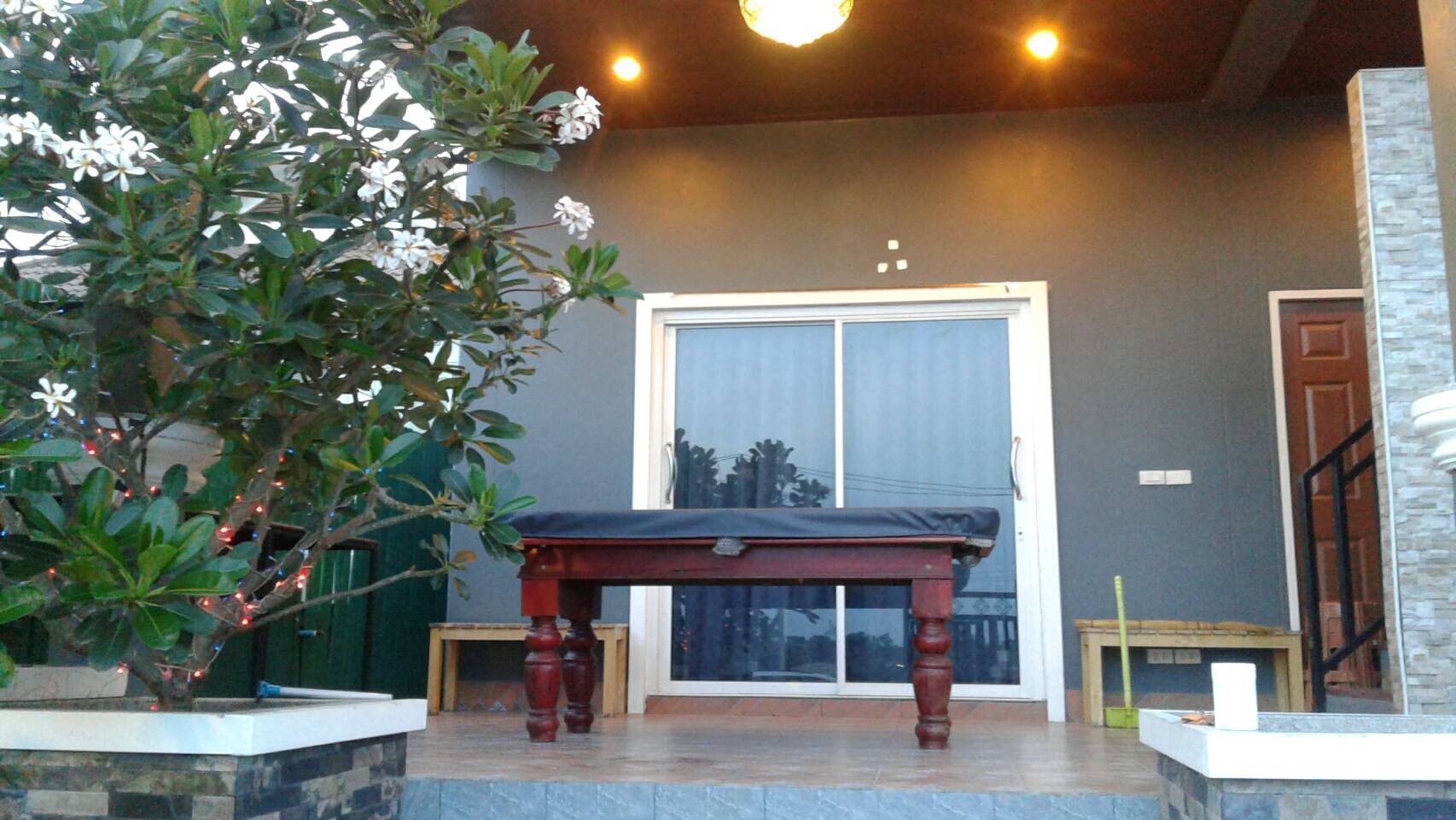 HR 5008 บ้านสุวรรณ 2 โต๊ะพูล คาราโอเกะ + ไฟเทค