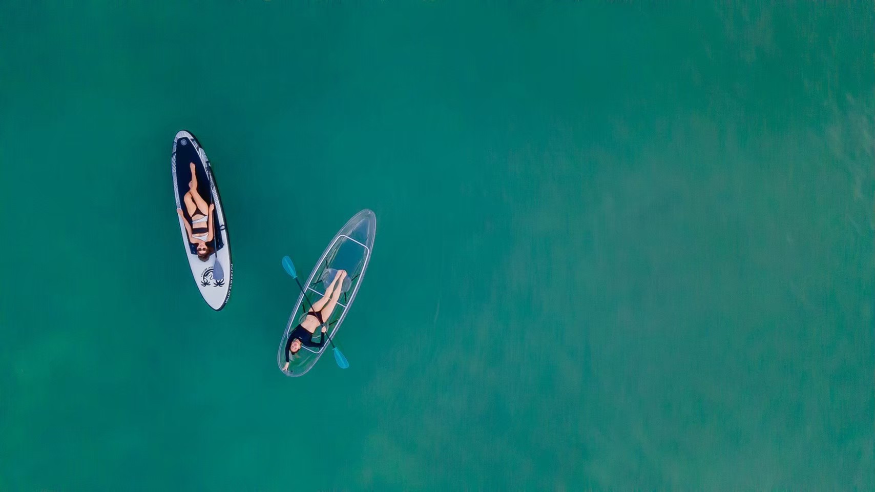 HR15064 บ้านพักติดทะเล The Ocean Beach Villa, Sam Roi Yod.