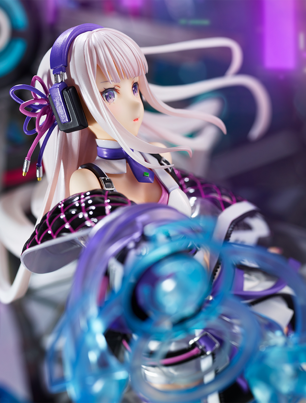 เปิดจอง : Emilia Neon City Ver.