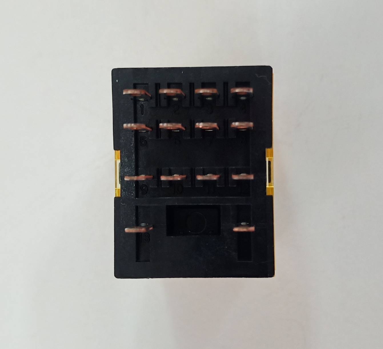 RELAY IDEC รีเลย์ 4 contact มีไฟ LED +Manual ได้ RU4S-A220