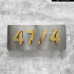 ป้ายบ้านเลขที่ 47 / 4 สแตนเลส แฮไลน์ ยกขอบนูน ลายทองเงา สไตล์โมเดิร์น มินิมอล เรียบหรู Size : 15 x 35 cm.