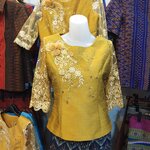 เสื้อผ้าไหมสตรี #เสื้อผ้าผ้าไหมสไตน์เกาหลีปักเลื่อม #เสื้อทำงานผ้าไทย #เสื้อผ้าไหมสไตน์หรู ตามภาพ L