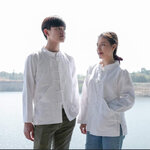 เสื้อผ้าไทยชายผ้าพื้นเมืองผู้ว่าสีขาว เสื้อผ้าฝ้ายชายแต่งปักผ้าด้นมือ เสื้อผ้าฝ้ายซินมัยชายม้อฮ่อม ขาว M42