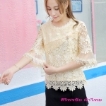 เสื้อลูกไม้สไตน์เกาหลีสีครีม เสื้อลูกไม้สไตน์วัยรุ่นสีครีม เสื้อผ้าไทยใส่กับผ้าซิ่น เสื้อผ้าฝ้ายใส่กับผ้าถุงสีขาว เสื้อลูกไม้ใส่ผ้าซิ่น เสื้อลูกไม้พาดาแขนสั้นสีครีม