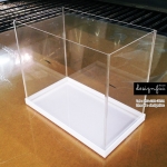 กล่องอะคริลิค ฐานสีขาว ฐานสีต่างๆ